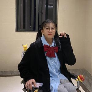 娇小罗莉6一13XXⅩ
